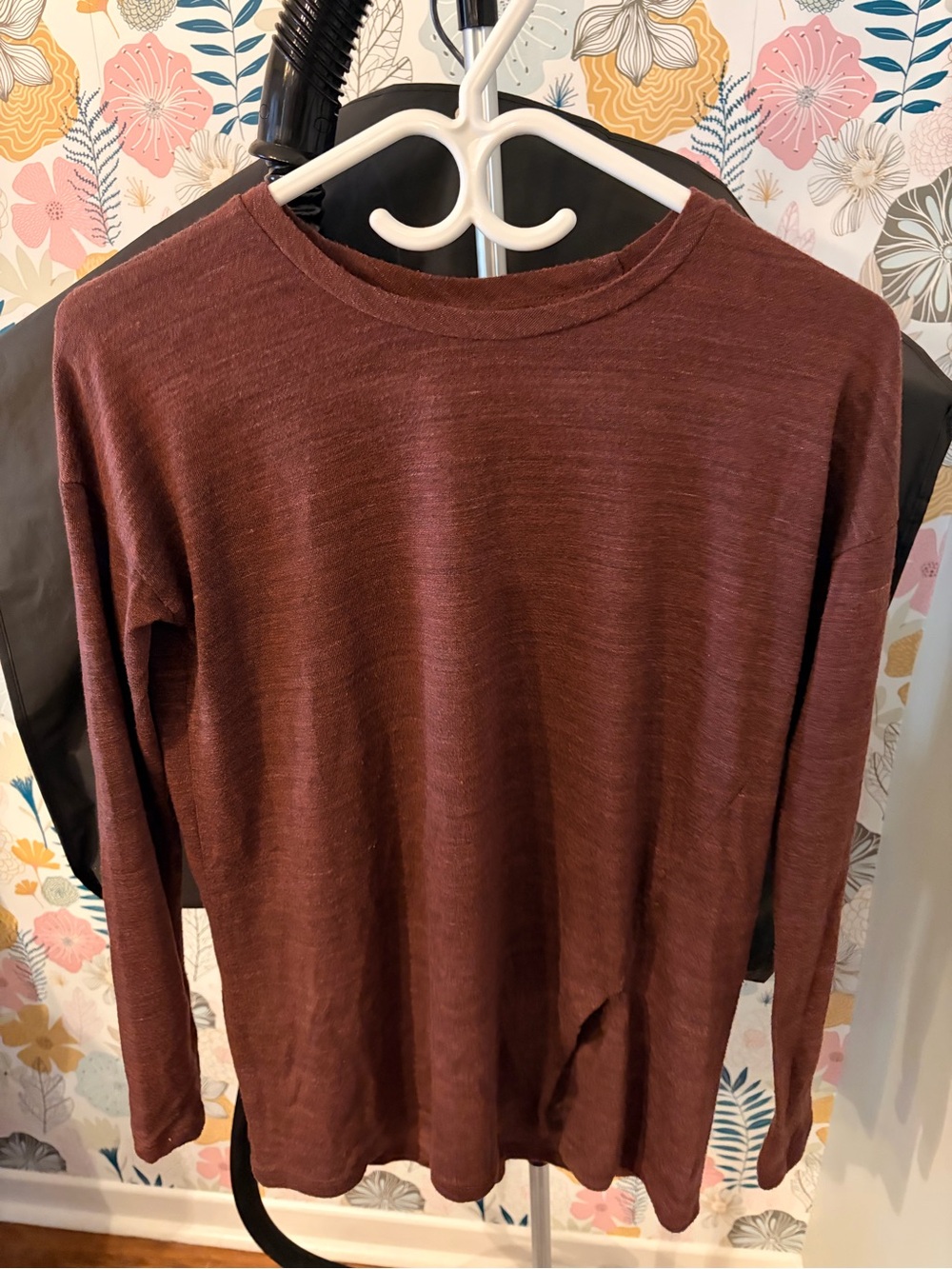 Roots Long-Sleeve Crewneck Tee in Plum